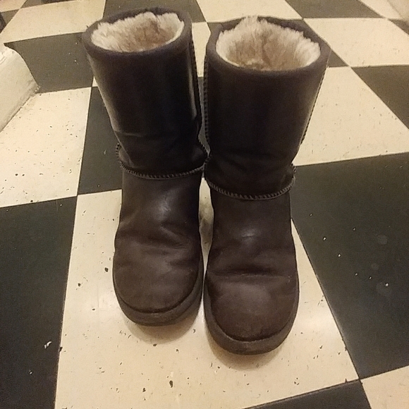 Uggs - Picture 5 of 5